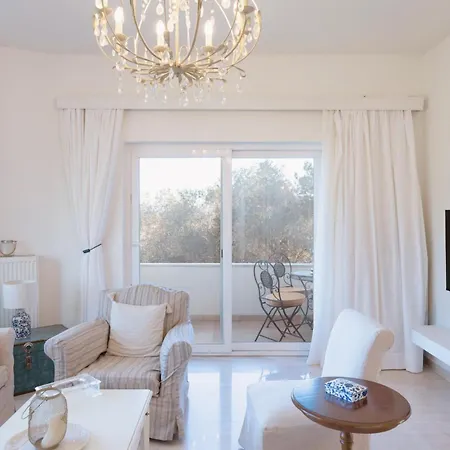 Casa Pino - Private With Pool In Corfu, Close To Beaches, Golf Course And Water Park, Ideal For Families * Kokkínion