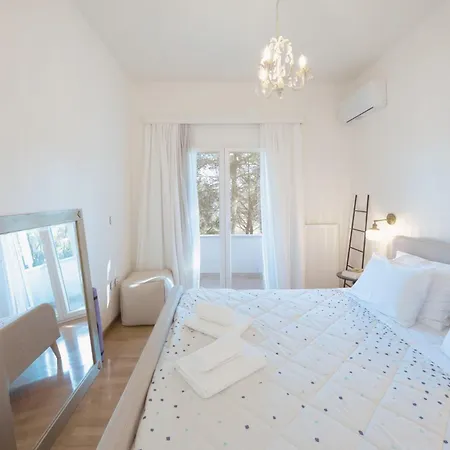 Casa Pino - Private With Pool In Corfu, Close To Beaches, Golf Course And Water Park, Ideal For Families Kokkínion