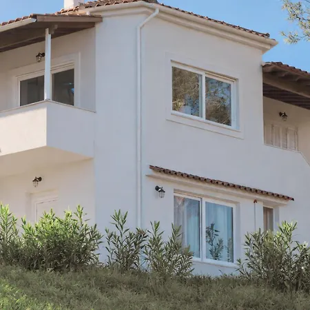 Casa Pino - Private With Pool In Corfu, Close To Beaches, Golf Course And Water Park, Ideal For Families *