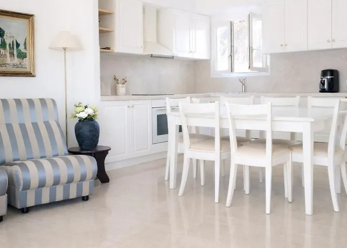 Casa Pino - Private With Pool In Corfu, Close To And Water Park, Ideal For Families *