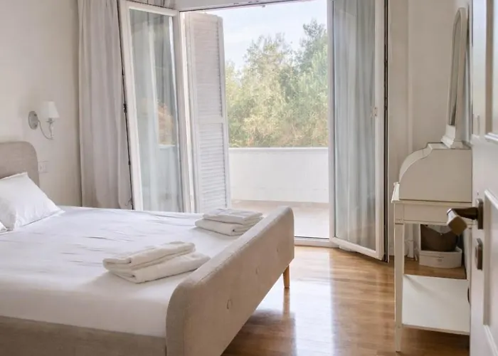 Casa Pino - Private With Pool In Corfu, Close To And Water Park, Ideal For Families Vilă